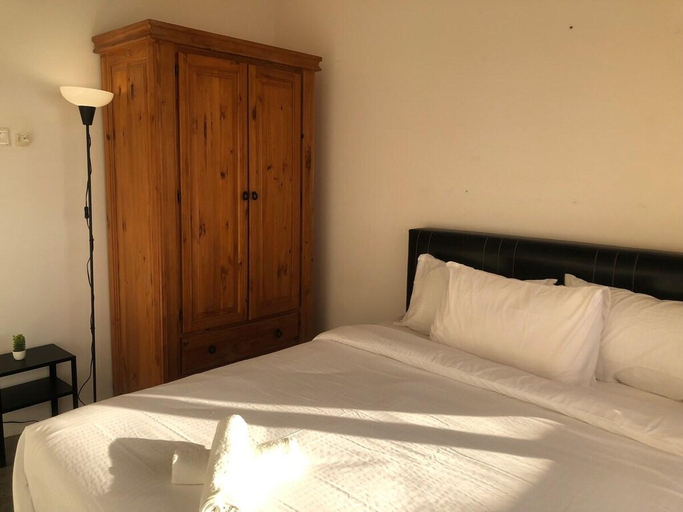 Bedroom 3, Seaview 2BR Holiday Home in Batu Ferringhi, Pulau Penang