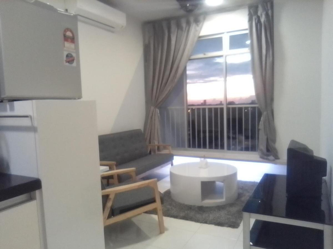Others 2, central of melaka city-3 rooms type, Malacca City
