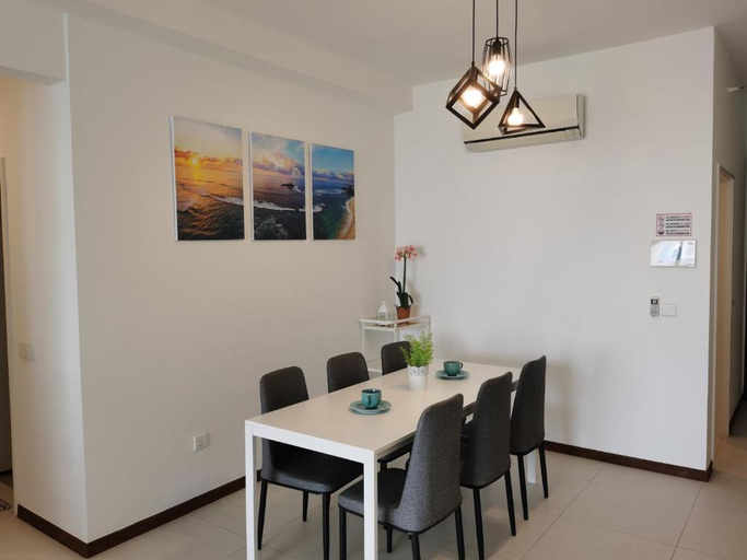 Others 2, LM HomeyA Coastline View Family Suite#EV Charger, Penang Island