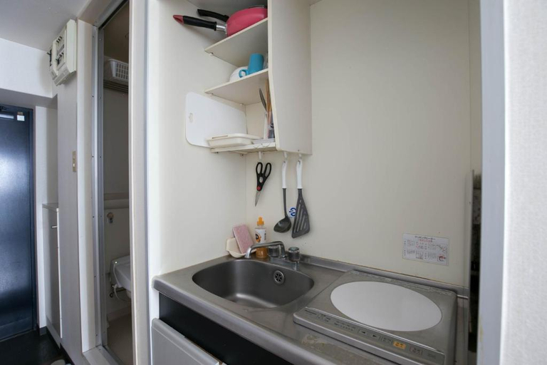 Bathroom 4, Wings Hakata, Fukuoka