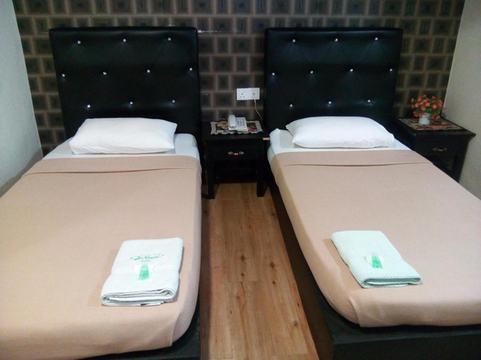 Bedroom 4, BINKHALED HOTEL, Kota Tinggi