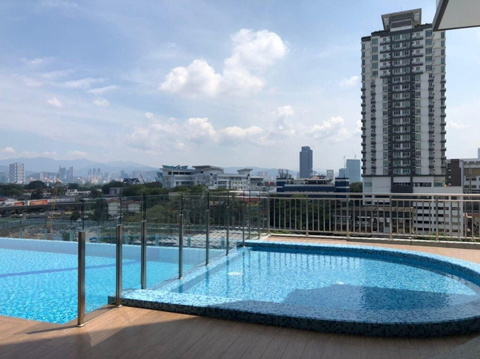 Sport & Beauty, Cozy 2BR Condo in KL with Easy Access to Hotspots, Kuala Lumpur