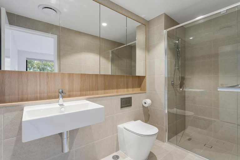 Bathroom 2, Pinnacle on the Park, Gold Coast