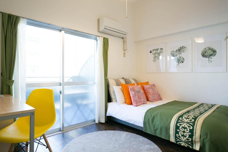 Bedroom 5, Wings Hakata, Fukuoka