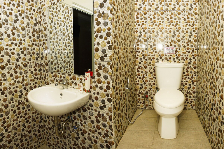 Others 4, OYO 185 Roriz House, Palembang