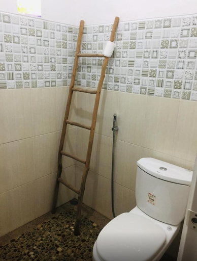 Bathroom, Inap.Inap Karimunjawa, Jepara