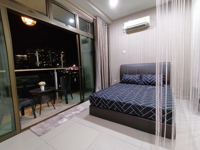 Bedroom 3, 13a-Mount Austin Palazio studio 2 pax Wifi, Johor Bahru