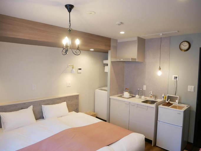 Bedroom 5, 7 Rooms Hotel & Cafe, Edogawa