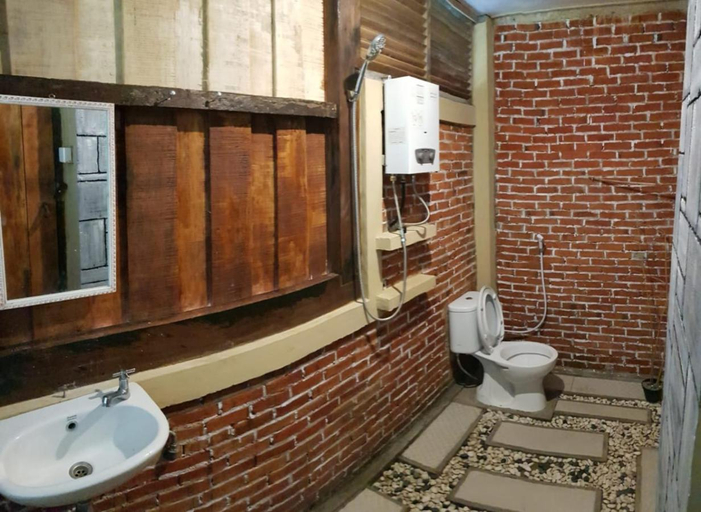 Bathroom 5, Canyon Jungle Stay, Bukittinggi