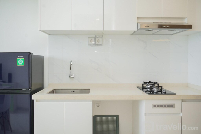 Others 2, Modern Design 2BR at Sky House BSD Apt By Travelio, Tangerang Selatan