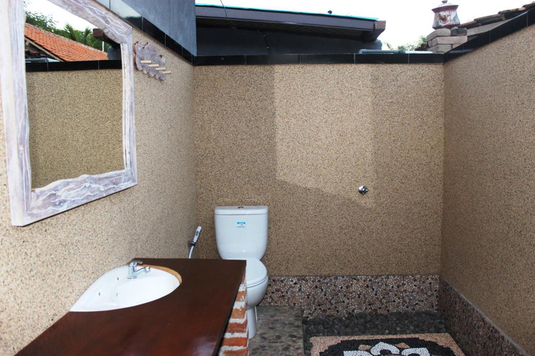 Bathroom, Gara menjangan homestay, Buleleng