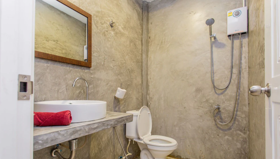 Bathroom, Booking Center Guesthouse, Ko Phangan