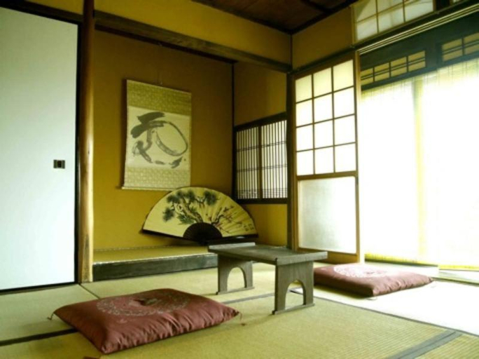 Others 4, Hostel Mundo, Kyoto