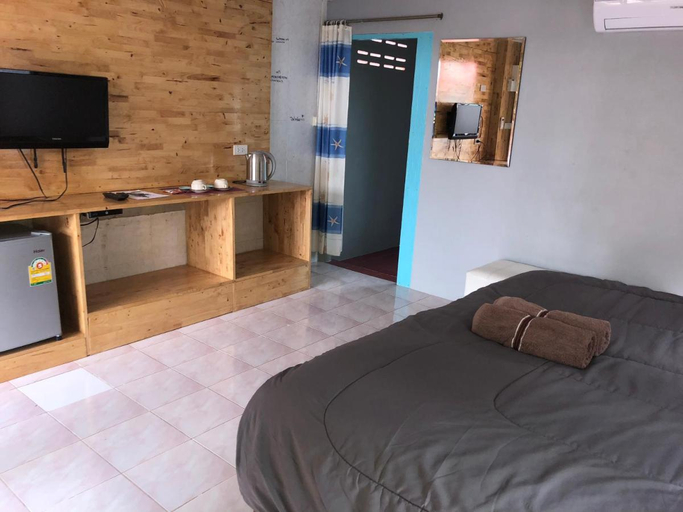 Bedroom 5, Poopreaw Koh Larn, Pattaya