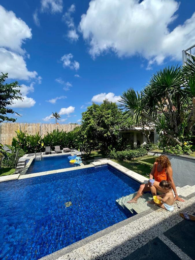 Sport & Beauty, Private suite in a kids friendly big shared villa in Canggu, Badung