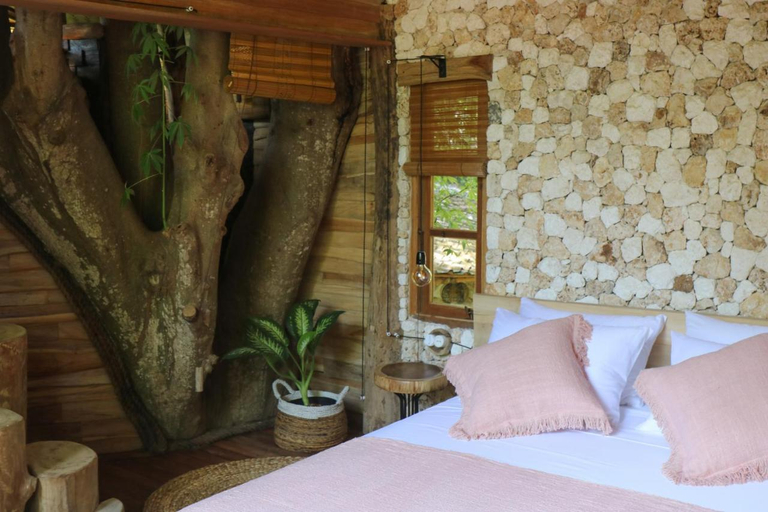 Bedroom 2, Roots Tree House, Badung