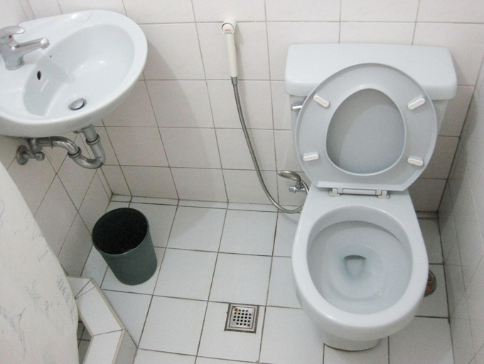 Bathroom 3, Baguio Vacation Apartments, Baguio City