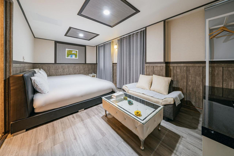 Bedroom 2, Gallery Hotel Be, Jeju
