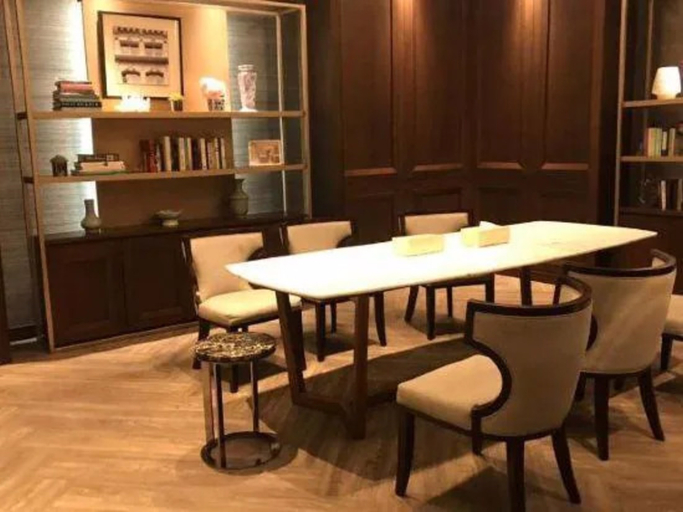 Food & Drinks, Luxury LaRiz Mansion Condominium, Surabaya