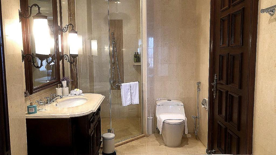 Bathroom 4, Casa Del Rio Residence, Malacca City