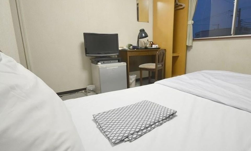 Bedroom 5, Business Hotel Kurogane Ryokan, Himeji