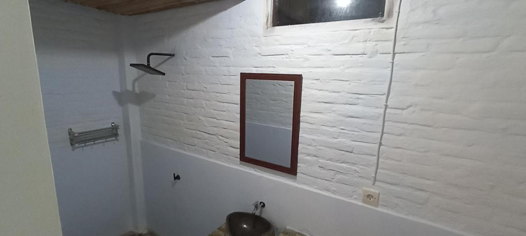 Bathroom, Ayolah Surf house & Surf Camp, Jembrana