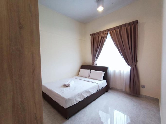 Bedroom 4, Deluxe Sunrise Suite Side Seaview Imago Loft B , Kota Kinabalu