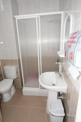 Bathroom 2, Sari Pension, Merkez