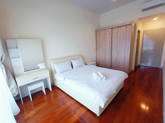 Bedroom 5, Deluxe Sunrise Suite Side Seaview Imago Loft B , Kota Kinabalu