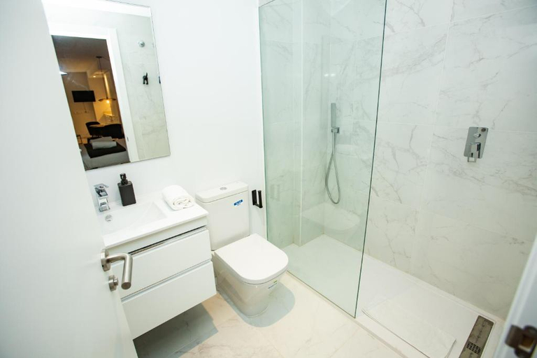 Bathroom 2, Total Valencia Torres de Quart, Valencia