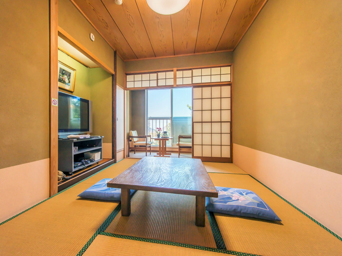 Others 5, Atami Red House, Atami