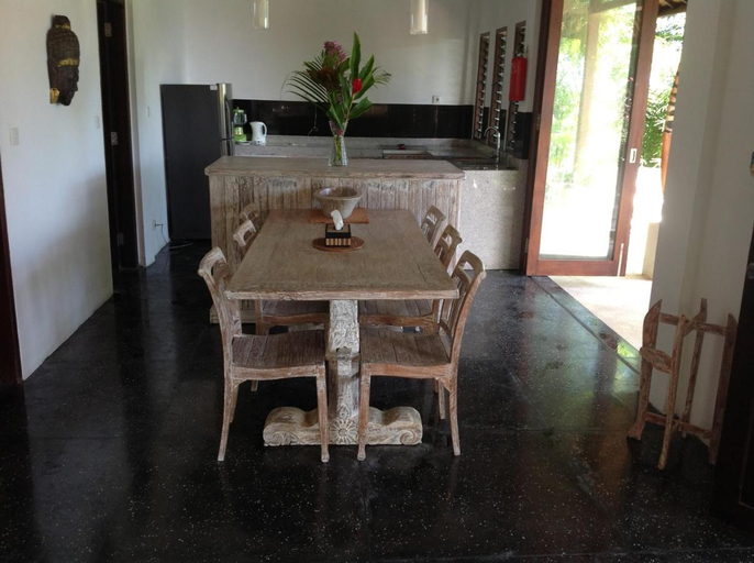 Others 5, Villa Penyon, Klungkung