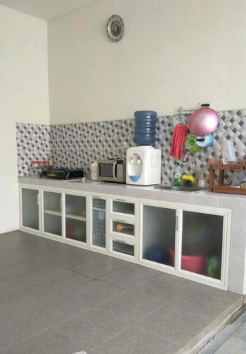 Others 4, Homestay Amsterdam. 2 lantai, kolam renang pribadi, Malang