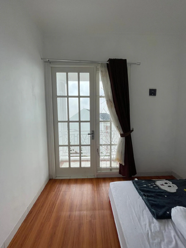 Bedroom, Villa Putih Puncak C6, Bogor