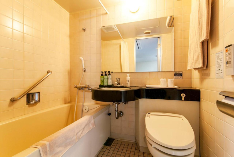 Bathroom, Maebashi Hotel Cinquante, Maebashi
