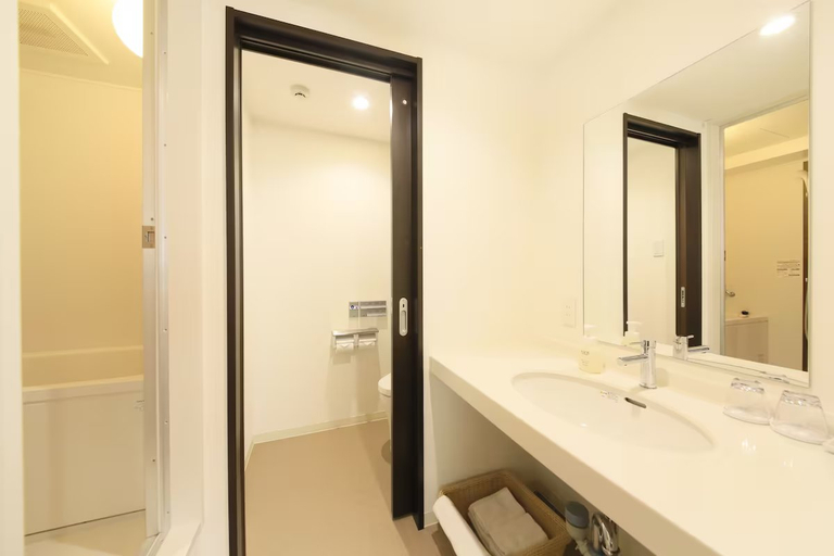 Bathroom 5, Hotel Shomeikan, Mishima