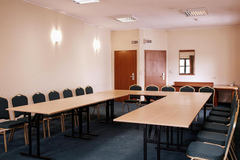 Business Facilities, Abrava, Toruń
