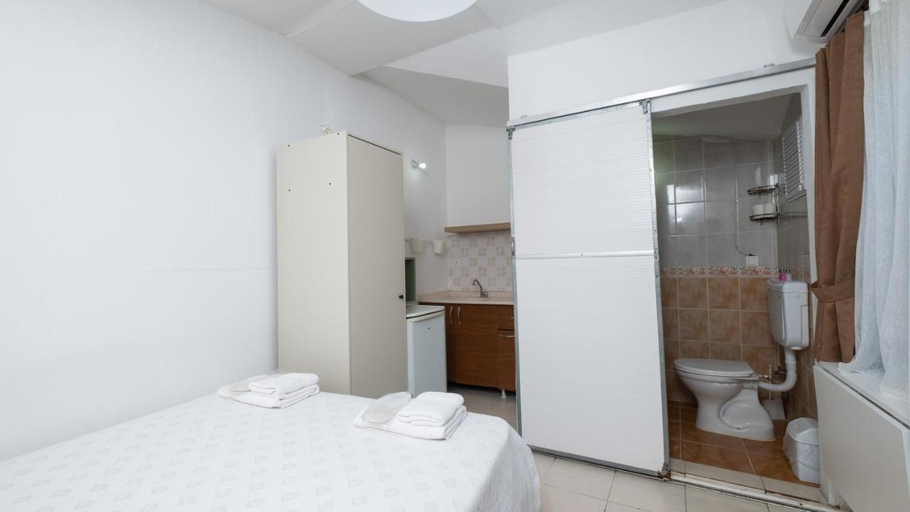 Bedroom 2, Huzur Pansiyon, Mudanya