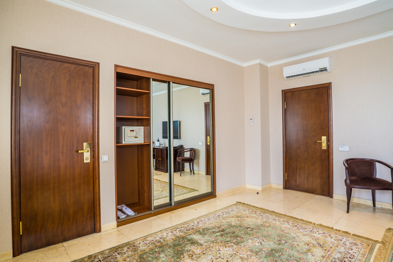 Others 5, Royal Petrol Hotel, Taldyqorghan