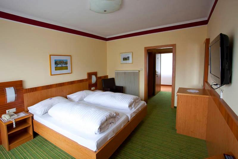 Bedroom 4, Gasthof Bohm, Melk