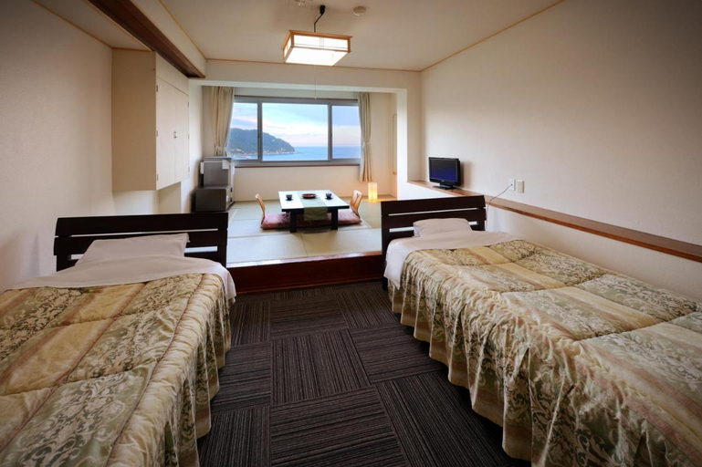 Bedroom 2, Simamegurinoyado Sakai, Ishinomaki