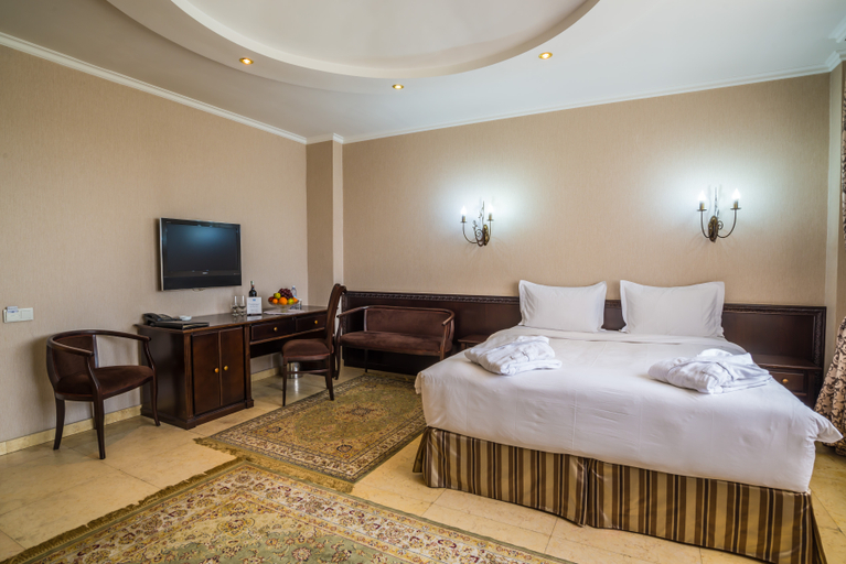 Bedroom 2, Royal Petrol Hotel, Taldyqorghan