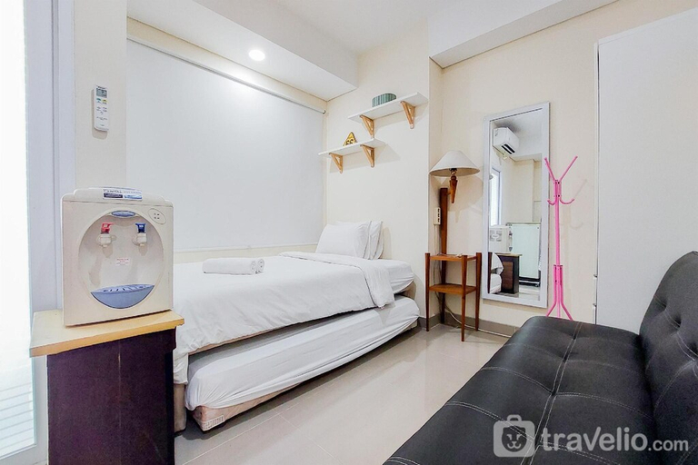 Bedroom, Fancy and Strategic Studio B Residence By Travelio, Tangerang Selatan