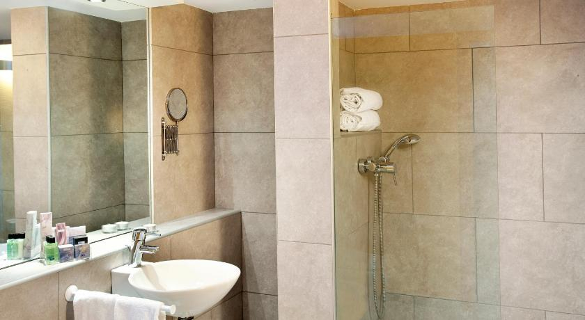Bathroom 3, Boutique Hotel H10 Catalunya Plaza, Barcelona