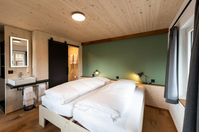 Bedroom 4, Hotel Lindenhof, Entlebuch