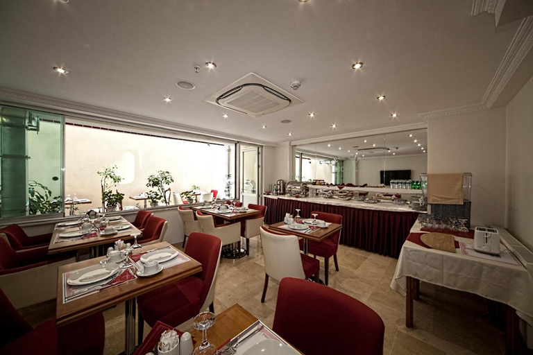 Food & Drinks, New City Hotel, Qasr an-Nil
