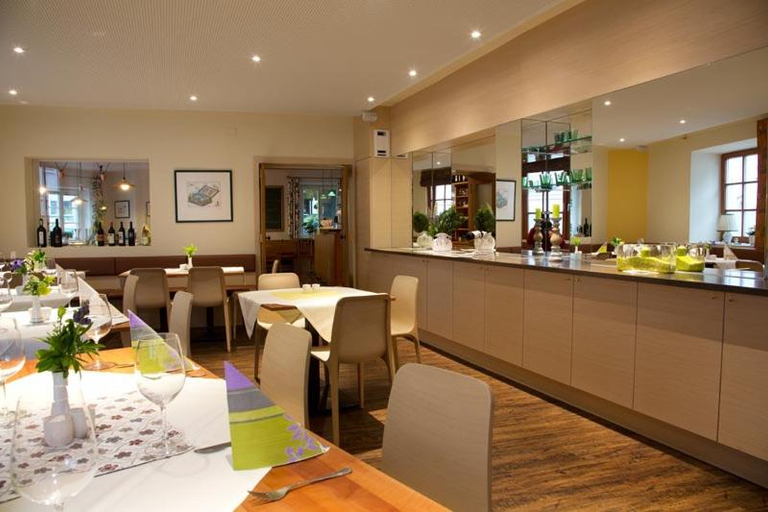 Food & Drinks 3, Gasthof Bohm, Melk