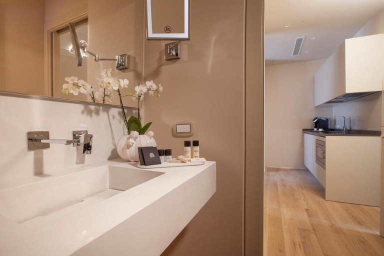 Bathroom 3, Oriana Homèl Verona, Verona