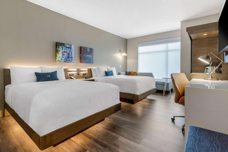 Bedroom, DoubleTree by Hilton Summerville Nexton, Berkeley