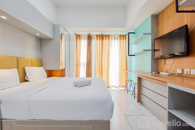 Bedroom 4, Warm Cozy Stay Studio at Casa de Parco By Travelio, South Tangerang